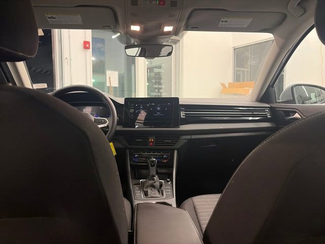 Used 2025 Volkswagen Jetta S image 19