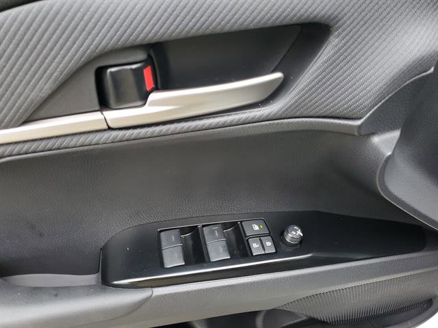 Used 2026 Toyota Camry SE FWD image 38