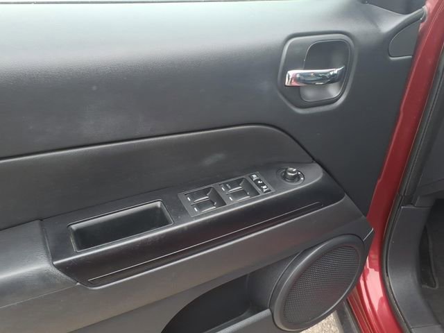 Used 2017 Jeep Patriot High Altitude image 10