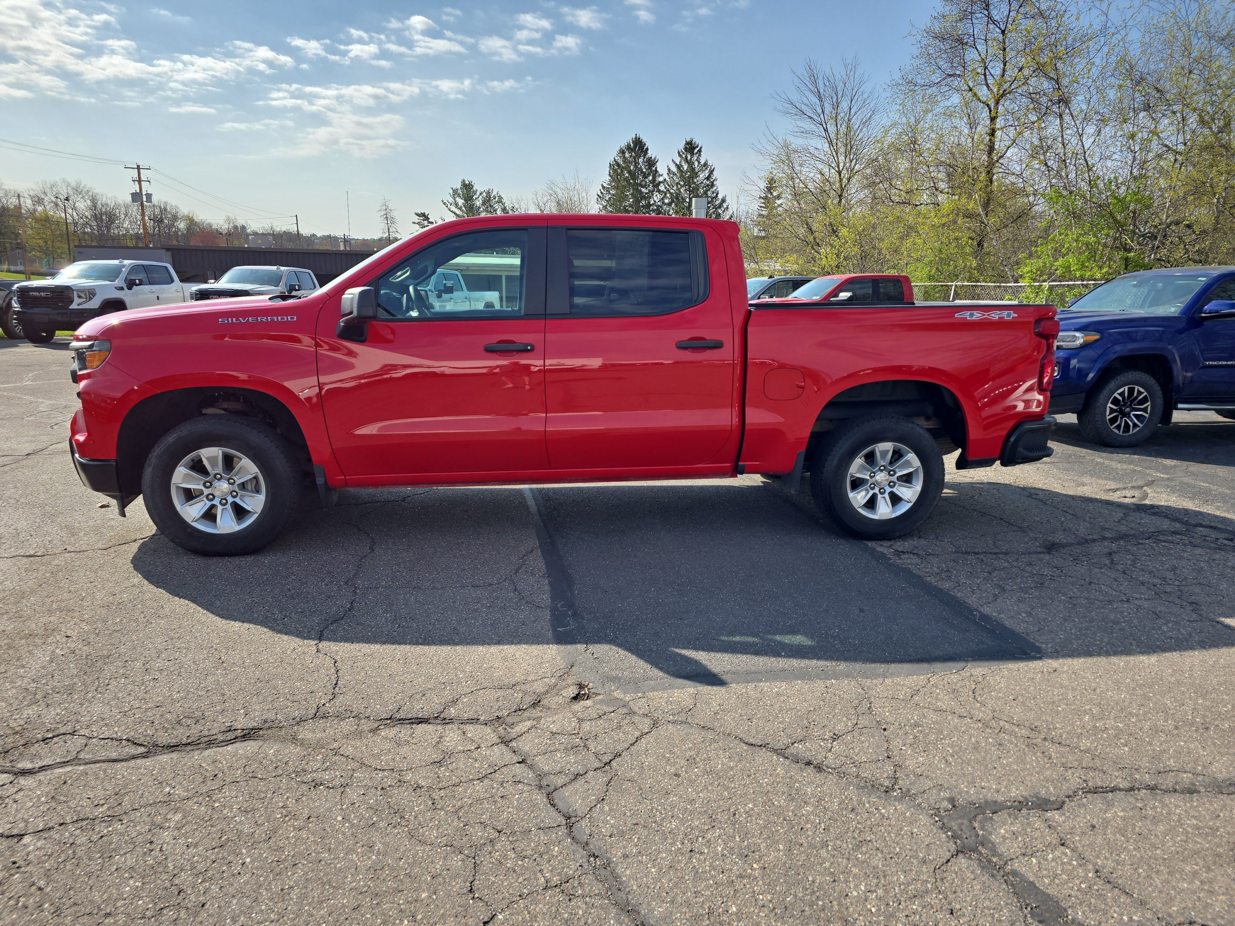 Used 2022 Chevrolet Silverado 1500 W/T w/ WT Value Package AWD/4WD image 7