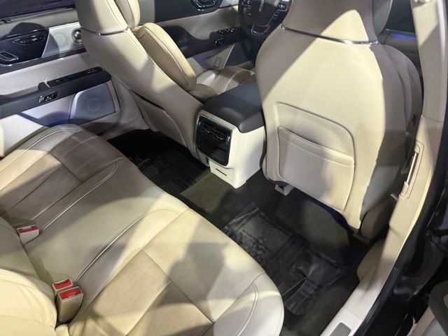 Used 2020 Lincoln Continental Reserve w/ Luxury Package AWD/4WD image 35