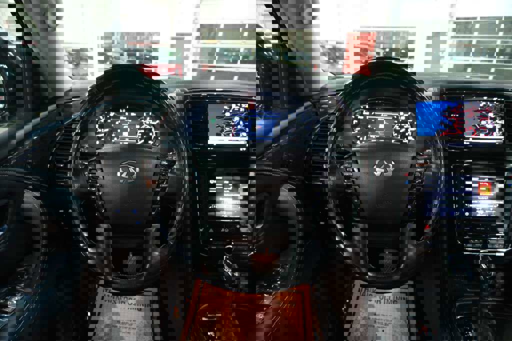 Used 2021 INFINITI QX80 Luxe image 34