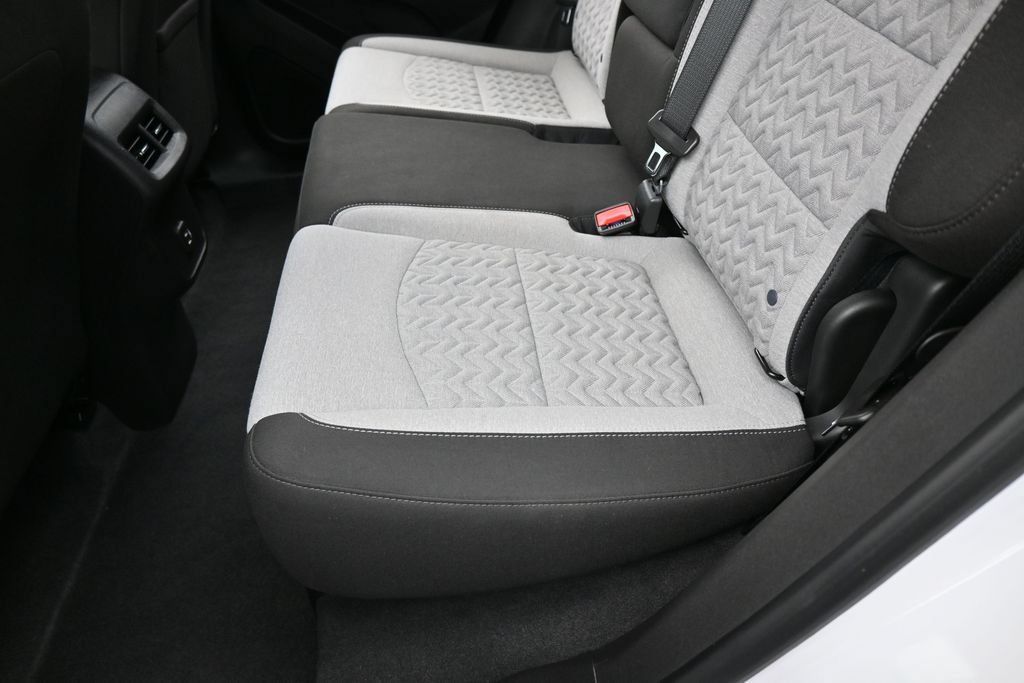 Used 2023 Chevrolet Equinox LS FWD image 29
