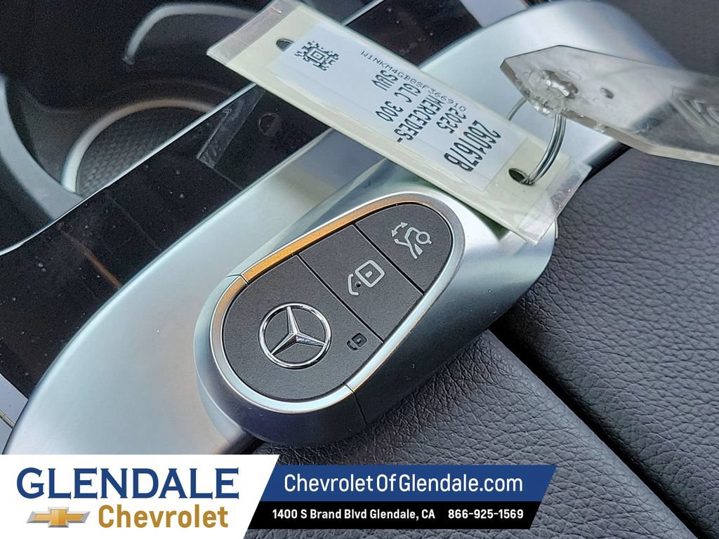 Used 2025 Mercedes-Benz GLC 300 image 35
