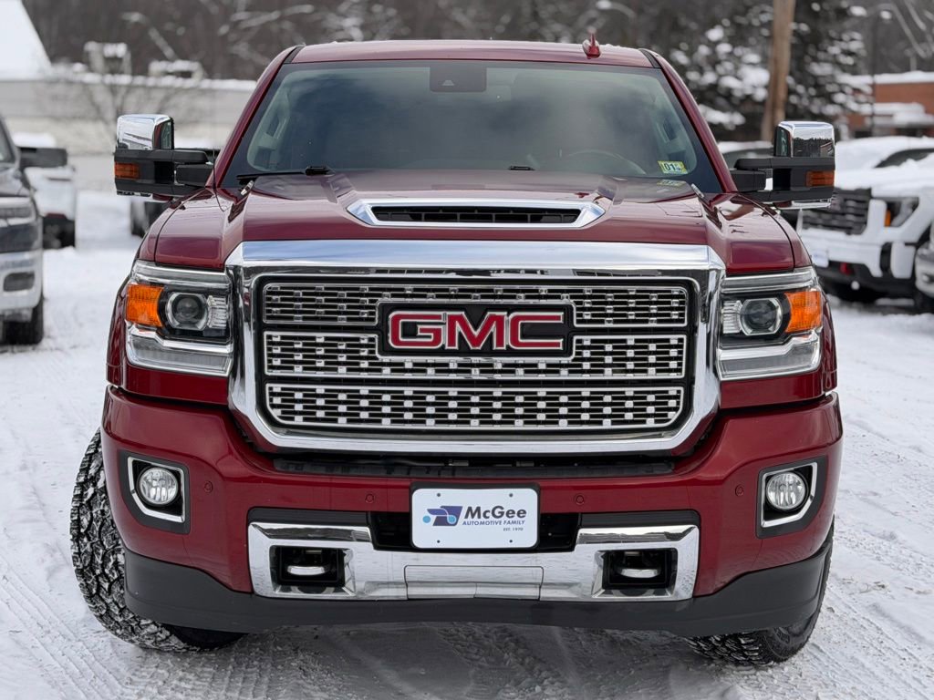 Used 2019 GMC Sierra 2500 Denali w/ Duramax Plus Package image 2
