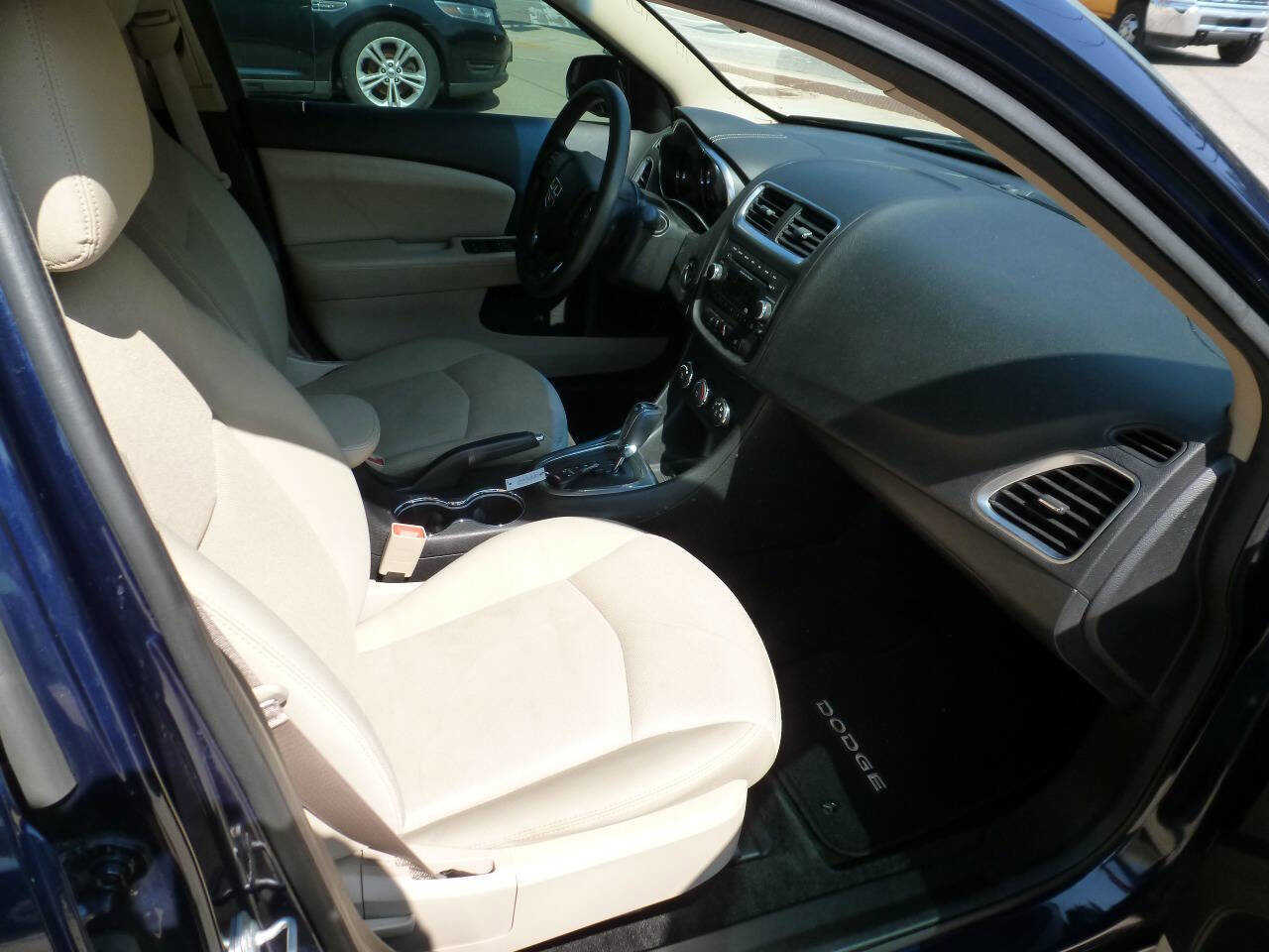 Used 2014 Dodge Avenger SE w/ Quick Order Package 27Z SE V6 image 11