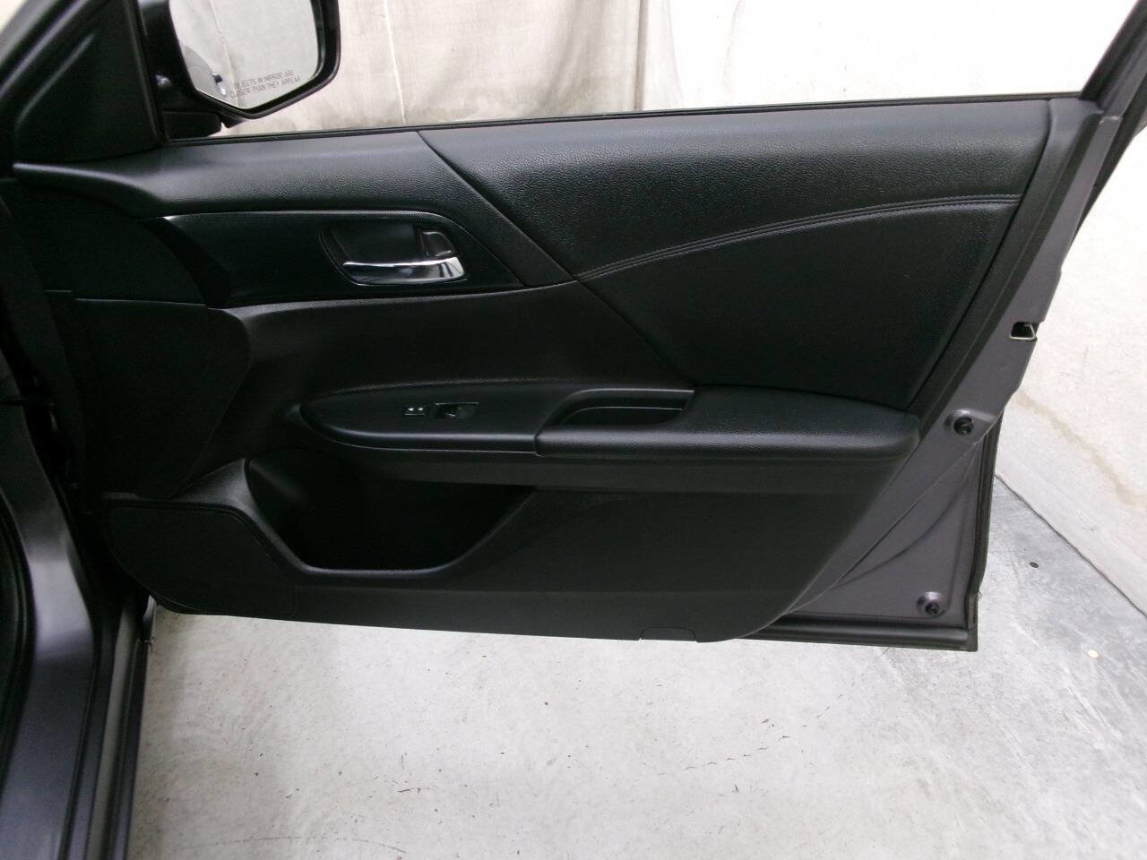 Used 2014 Honda Accord Sport image 26