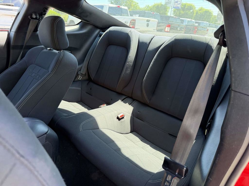 Used 2020 Ford Mustang Coupe RWD image 17