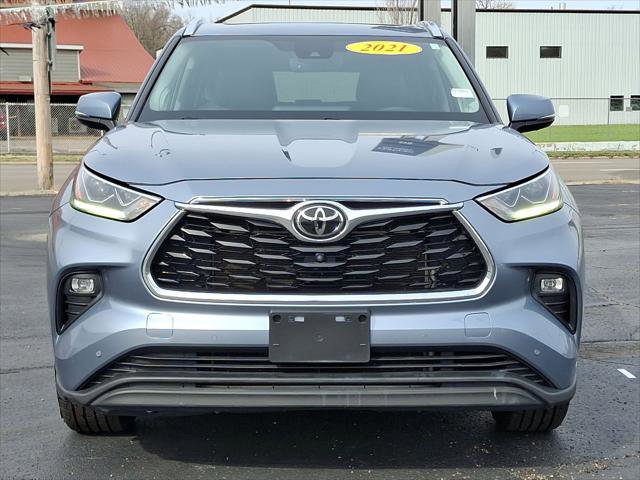 Used 2021 Toyota Highlander Limited AWD/4WD image 29