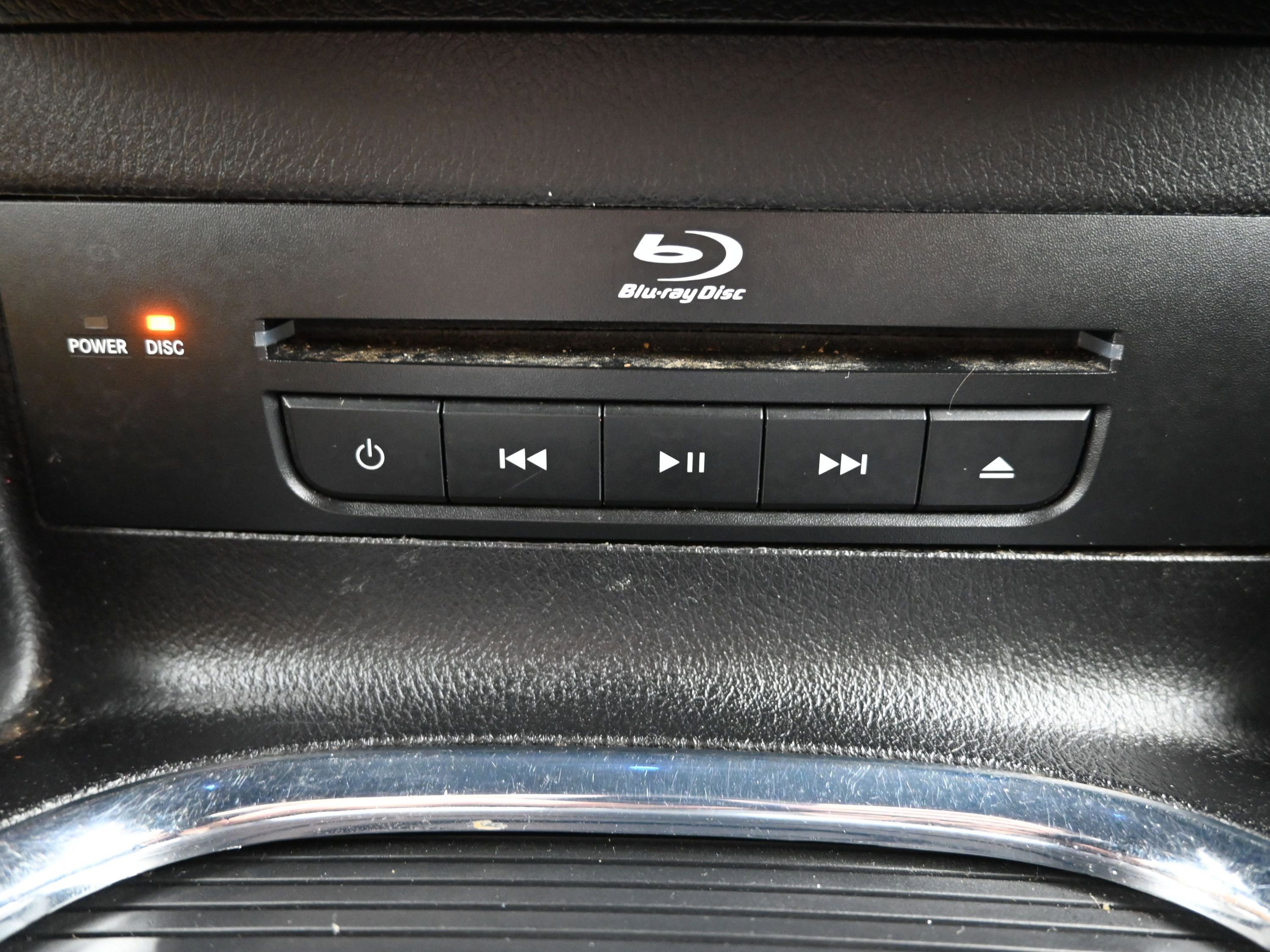 Used 2015 Dodge Grand Caravan SXT w/ Blacktop Package image 18