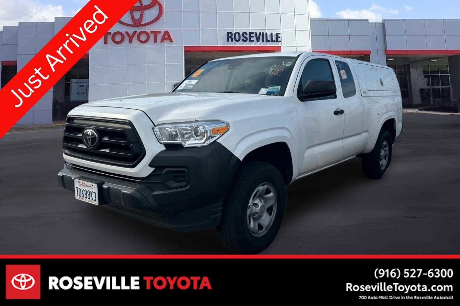 Used 2022 Toyota Tacoma SR image 1