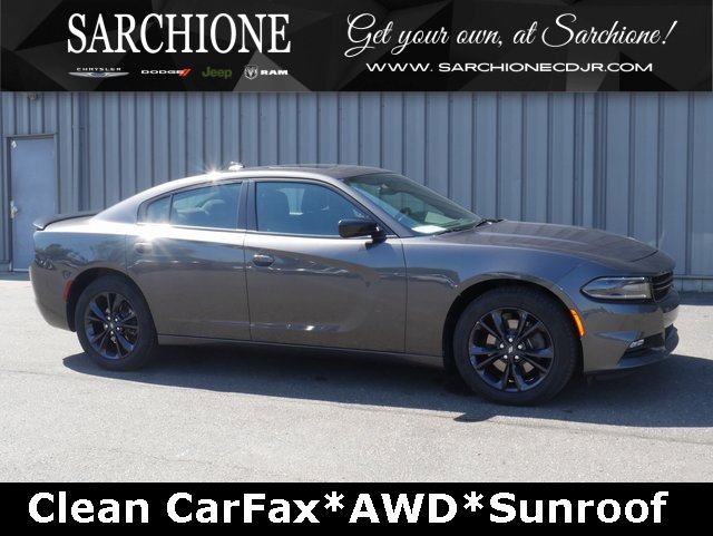 Used 2021 Dodge Charger SXT w/ Blacktop Package image 1