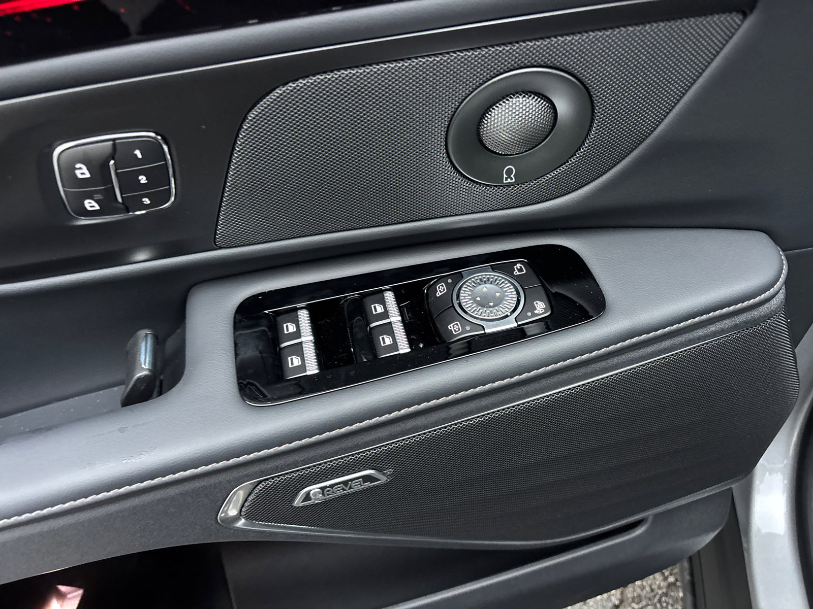 New 2026 Lincoln Nautilus Premier w/ Equipment Group 102A image 13