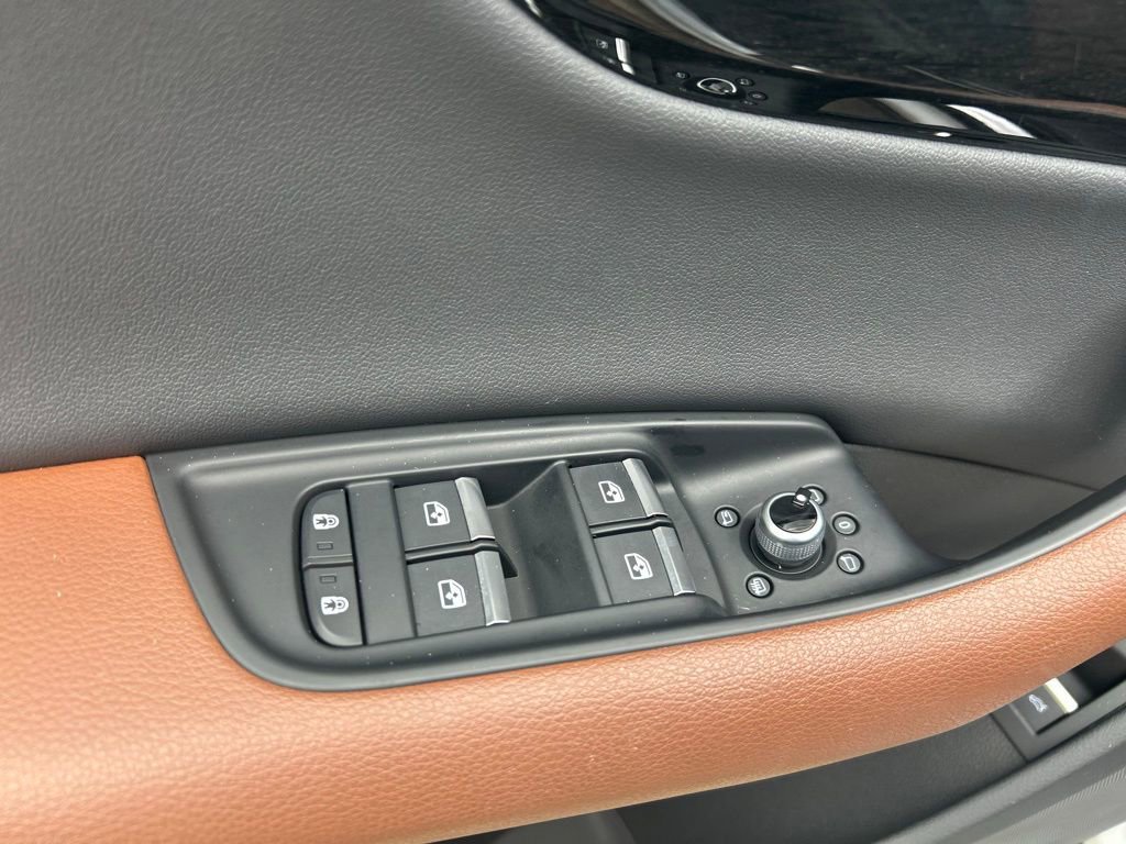 Used 2023 Audi Q7 2.0T Premium w/ Towing Package image 52