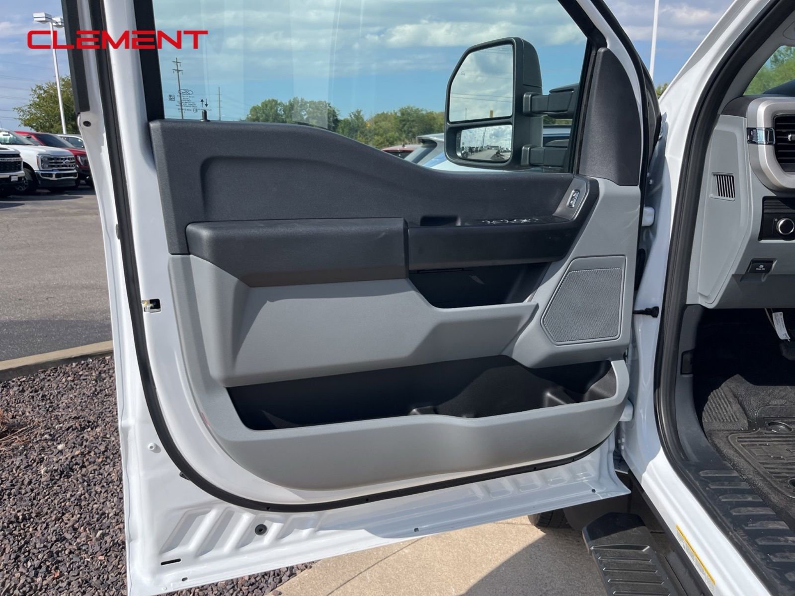 New 2026 Ford F550 4x4 Crew Cab image 29