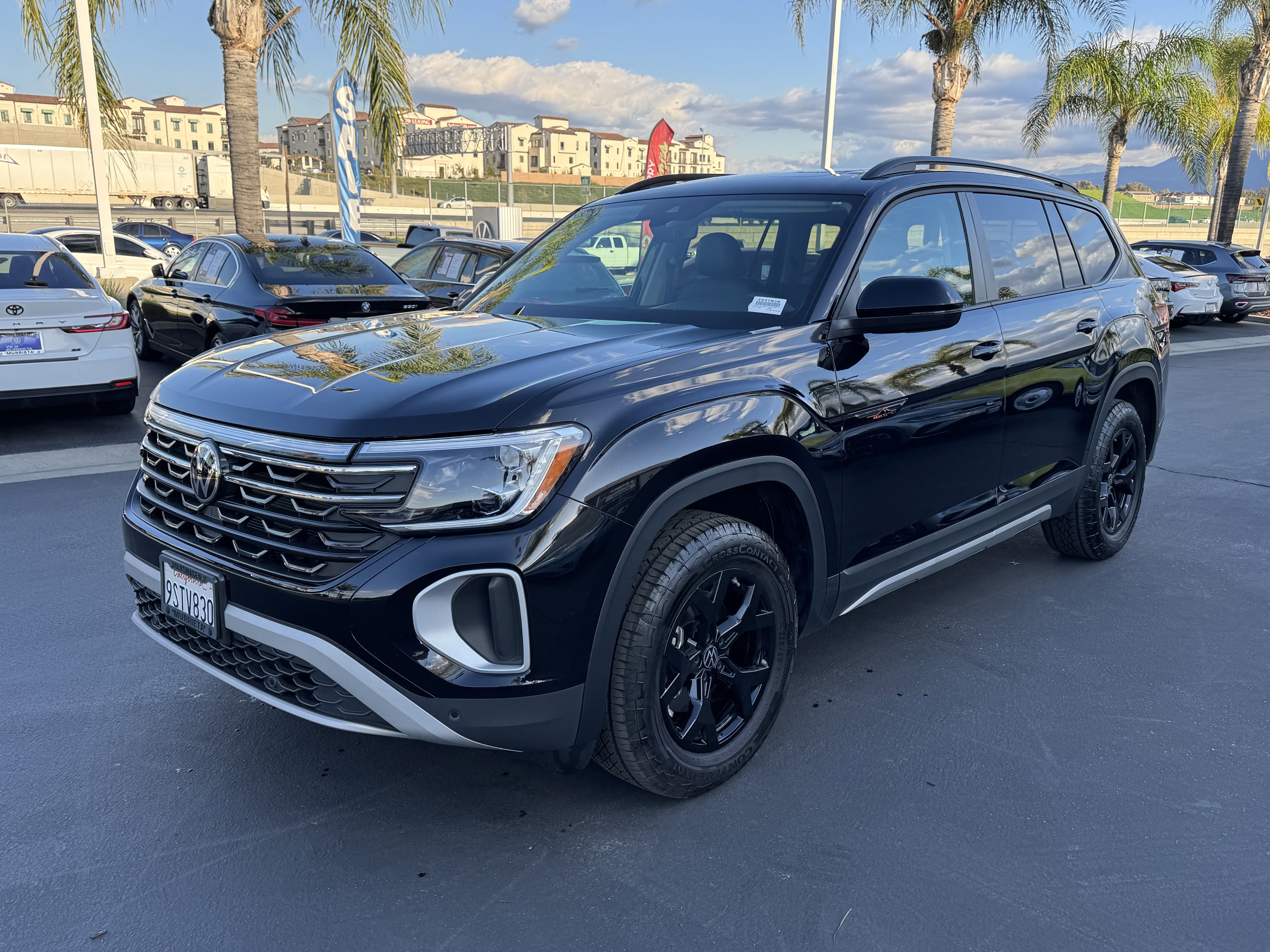 Certified 2025 Volkswagen Atlas Peak Edition SE AWD/4WD image 5