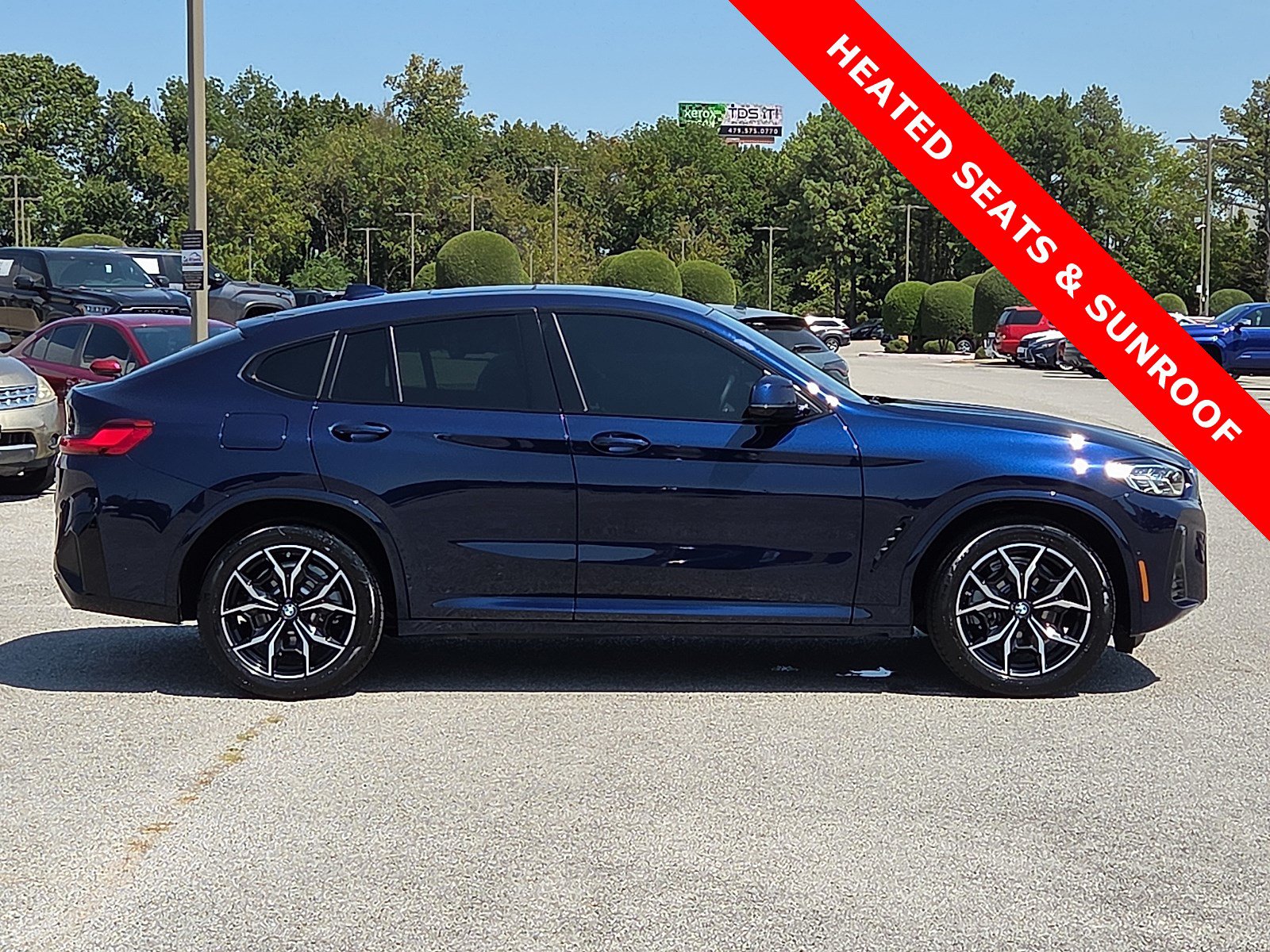 Used 2025 BMW X4 xDrive30i w/ Premium Package AWD/4WD image 6