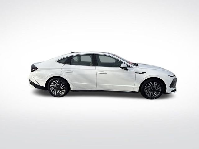 Certified 2025 Hyundai Sonata Limited image 6