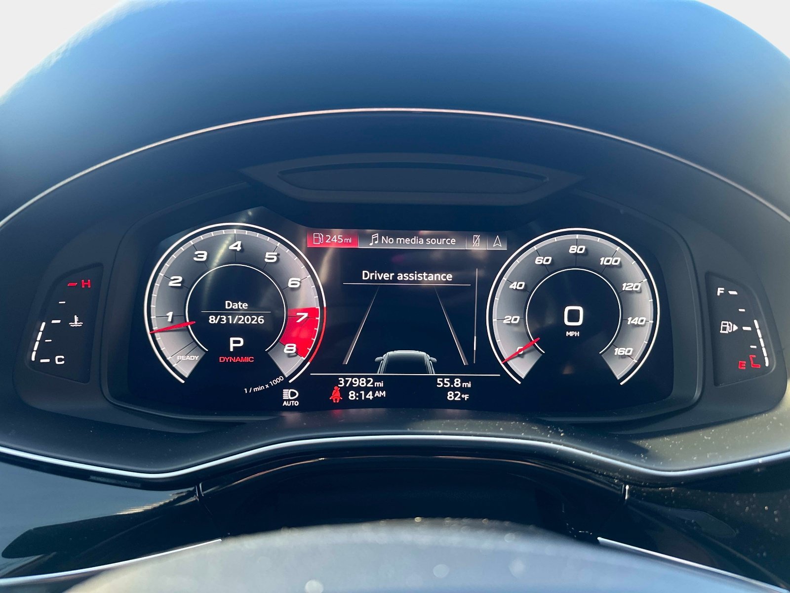 Used 2023 Audi SQ8 Prestige AWD/4WD image 12