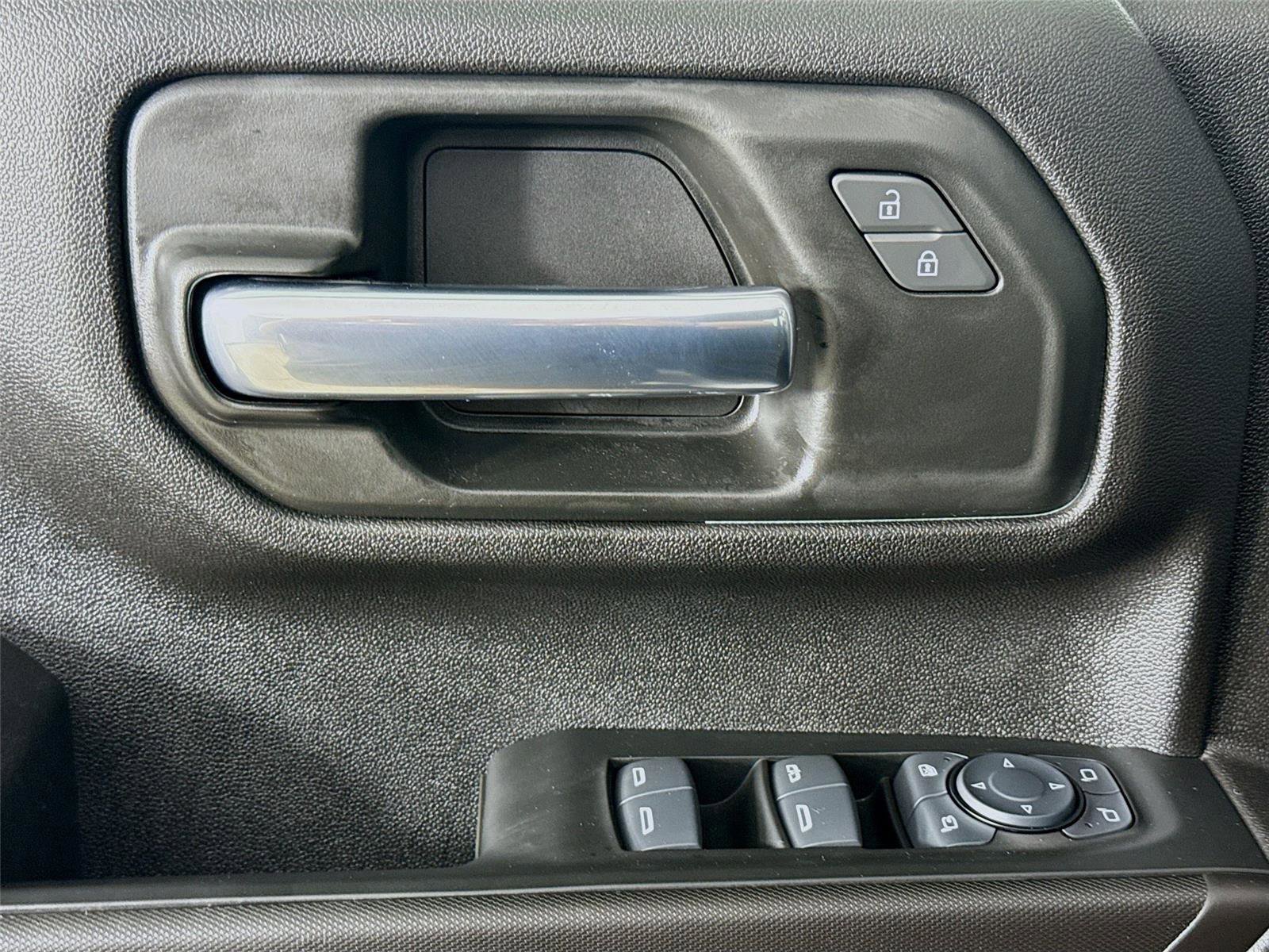 Used 2025 Chevrolet Silverado 2500 Custom w/ Custom Value Package AWD/4WD image 18