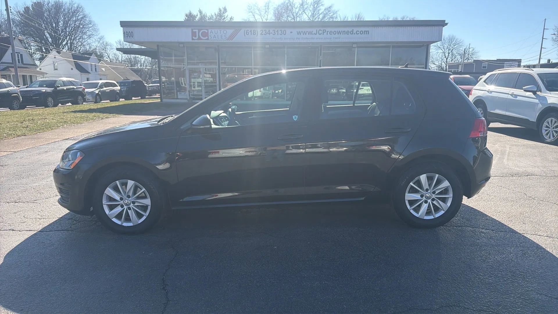 Used 2016 Volkswagen Golf S FWD image 8