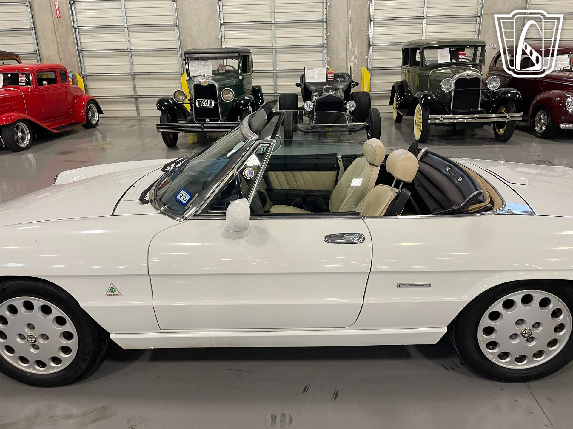Used 1991 Alfa Romeo Spider Veloce image 24