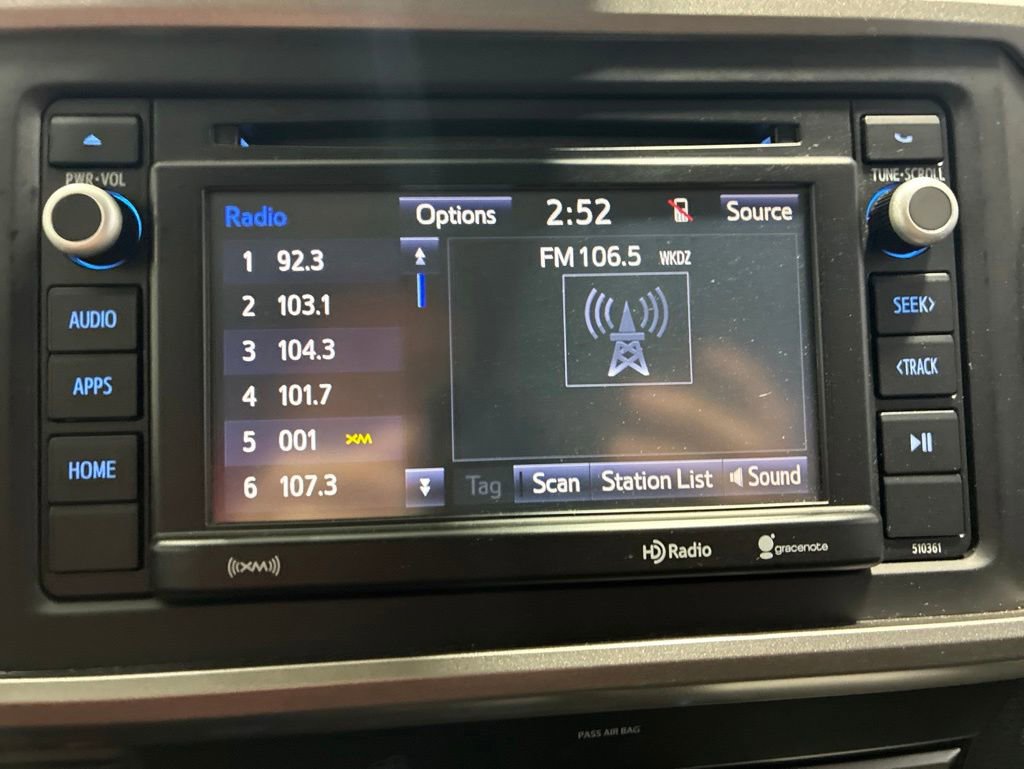 Used 2019 Toyota Tacoma SR5 AWD/4WD image 32