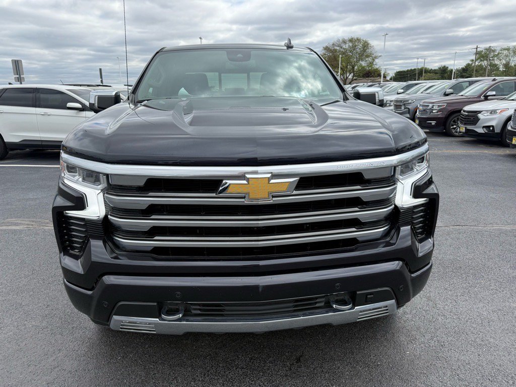 Used 2023 Chevrolet Silverado 1500 High Country AWD/4WD image 8