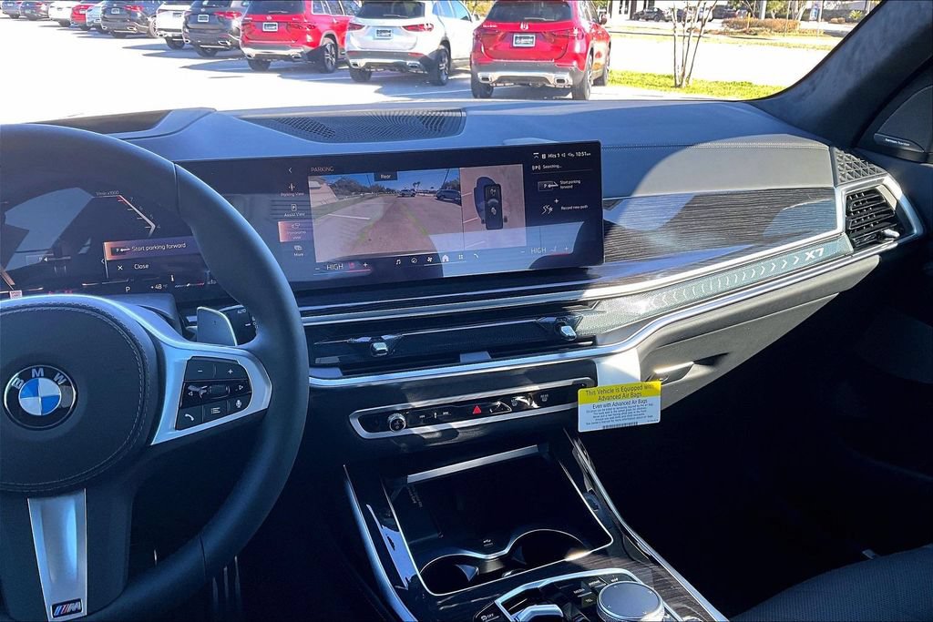 New 2026 BMW X7 xDrive40i w/ M Sport Package AWD/4WD image 6