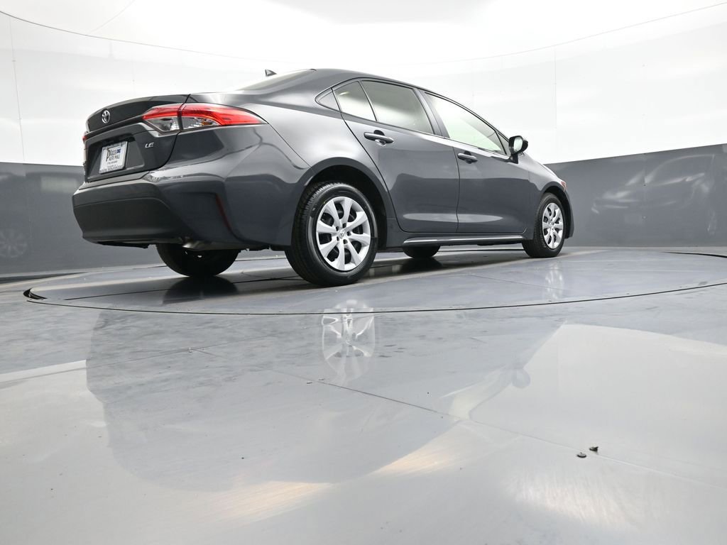 Used 2023 Toyota Corolla LE FWD image 28