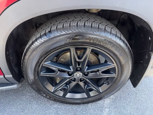 Used 2024 Toyota Grand Highlander AWD Hybrid image 11
