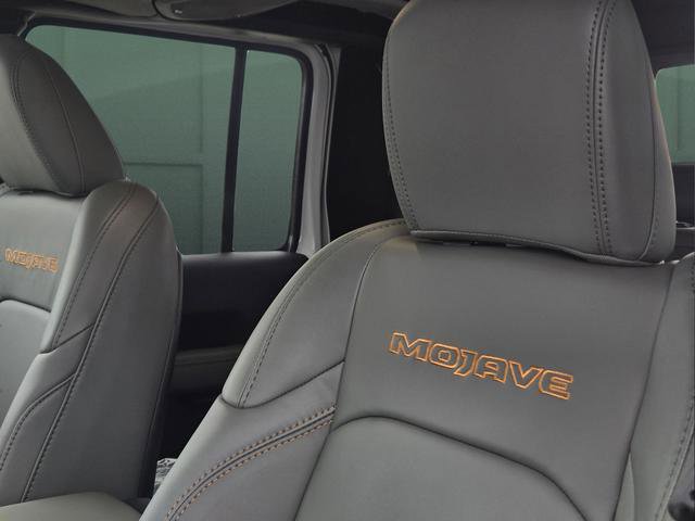 New 2026 Jeep Gladiator Mojave image 15