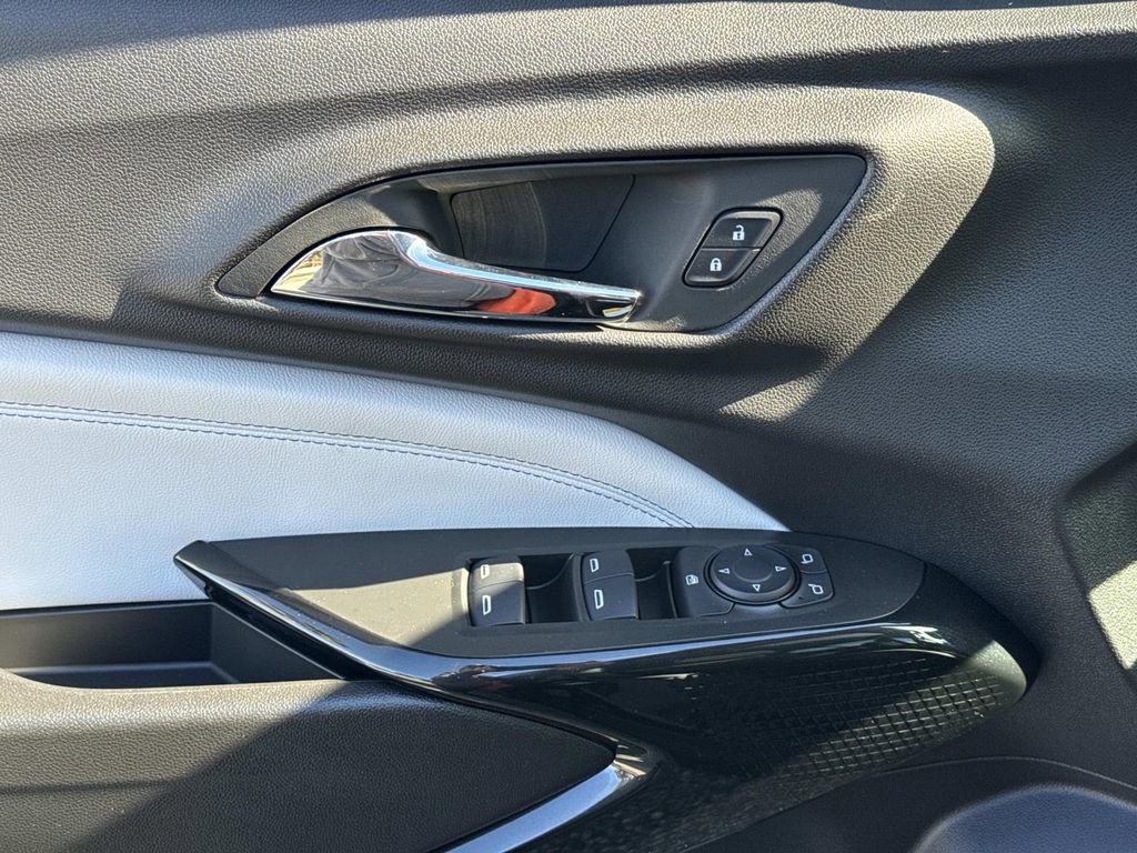 New 2026 Chevrolet Trax LT w/ Sunroof Package image 21