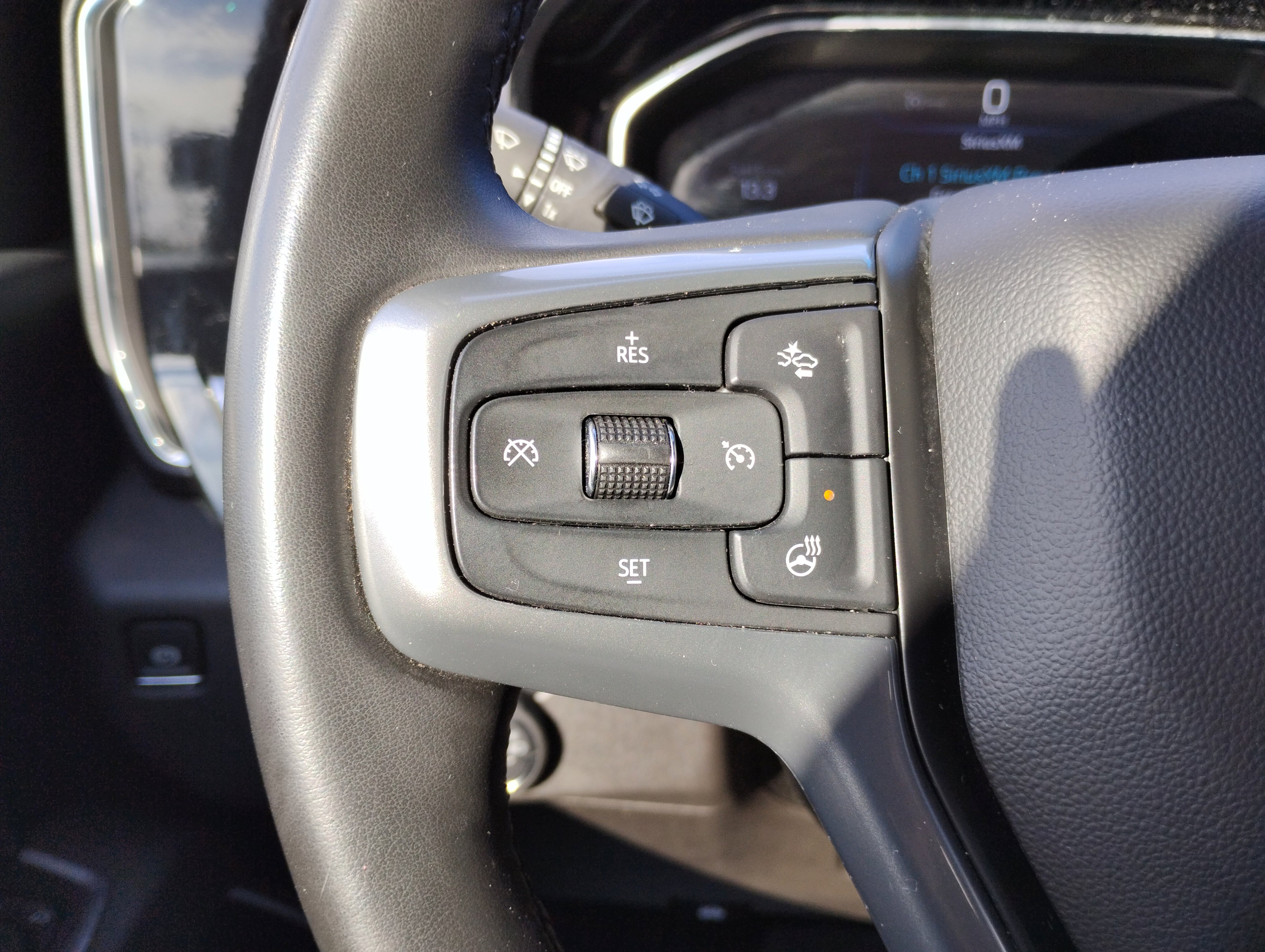 Used 2025 Chevrolet Silverado 2500 LT w/ Convenience Package image 10