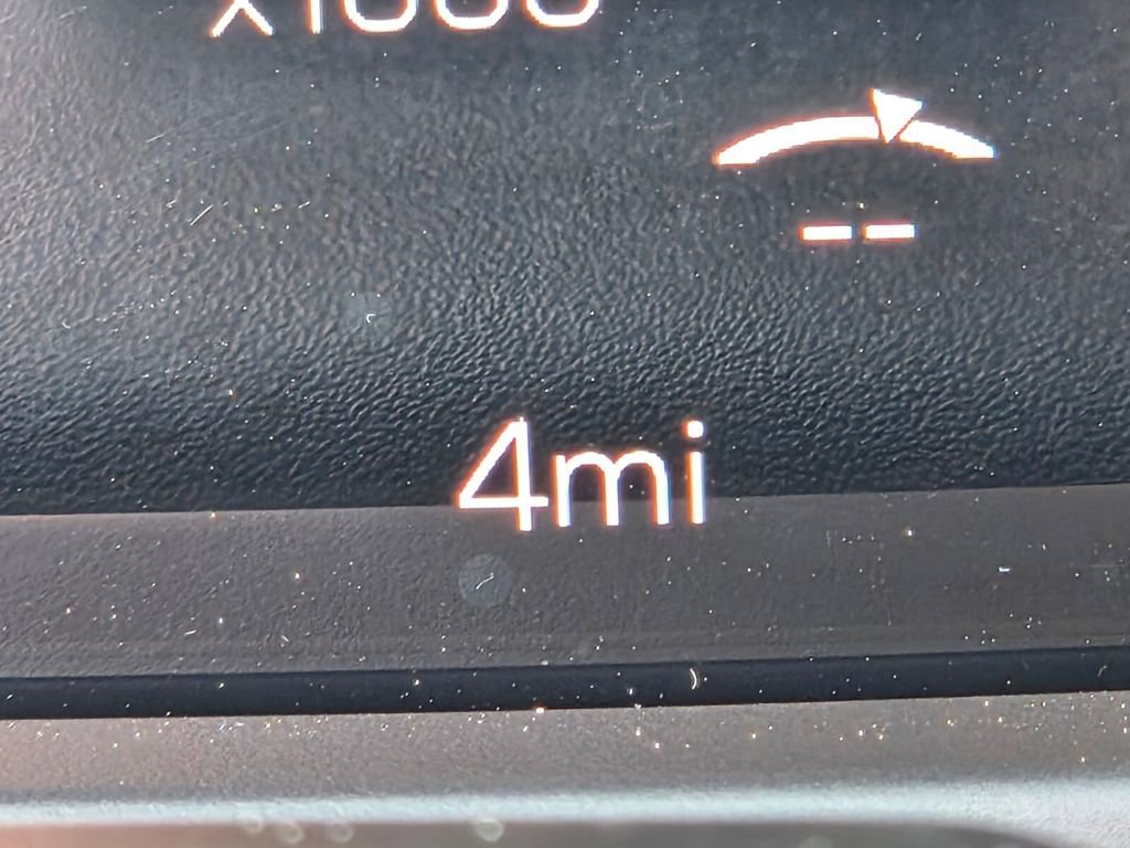 New 2026 GMC Acadia AT4 w/ Super Cruise Package image 27