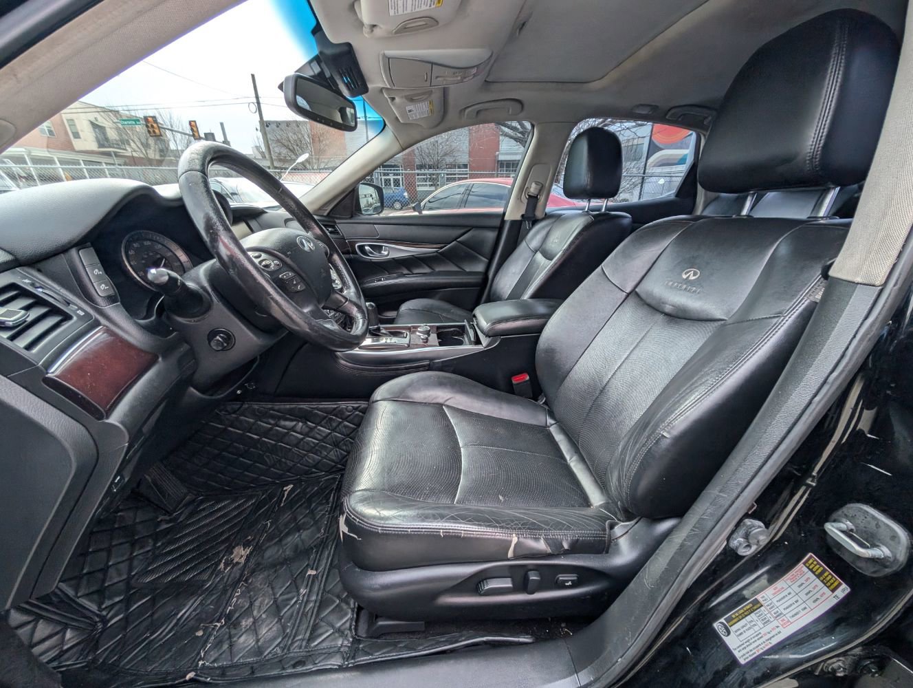 Used 2014 INFINITI Q70 3.7 w/ Premium Package image 16