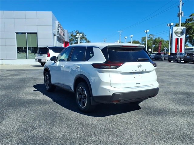 New 2026 Nissan Rogue SV image 5