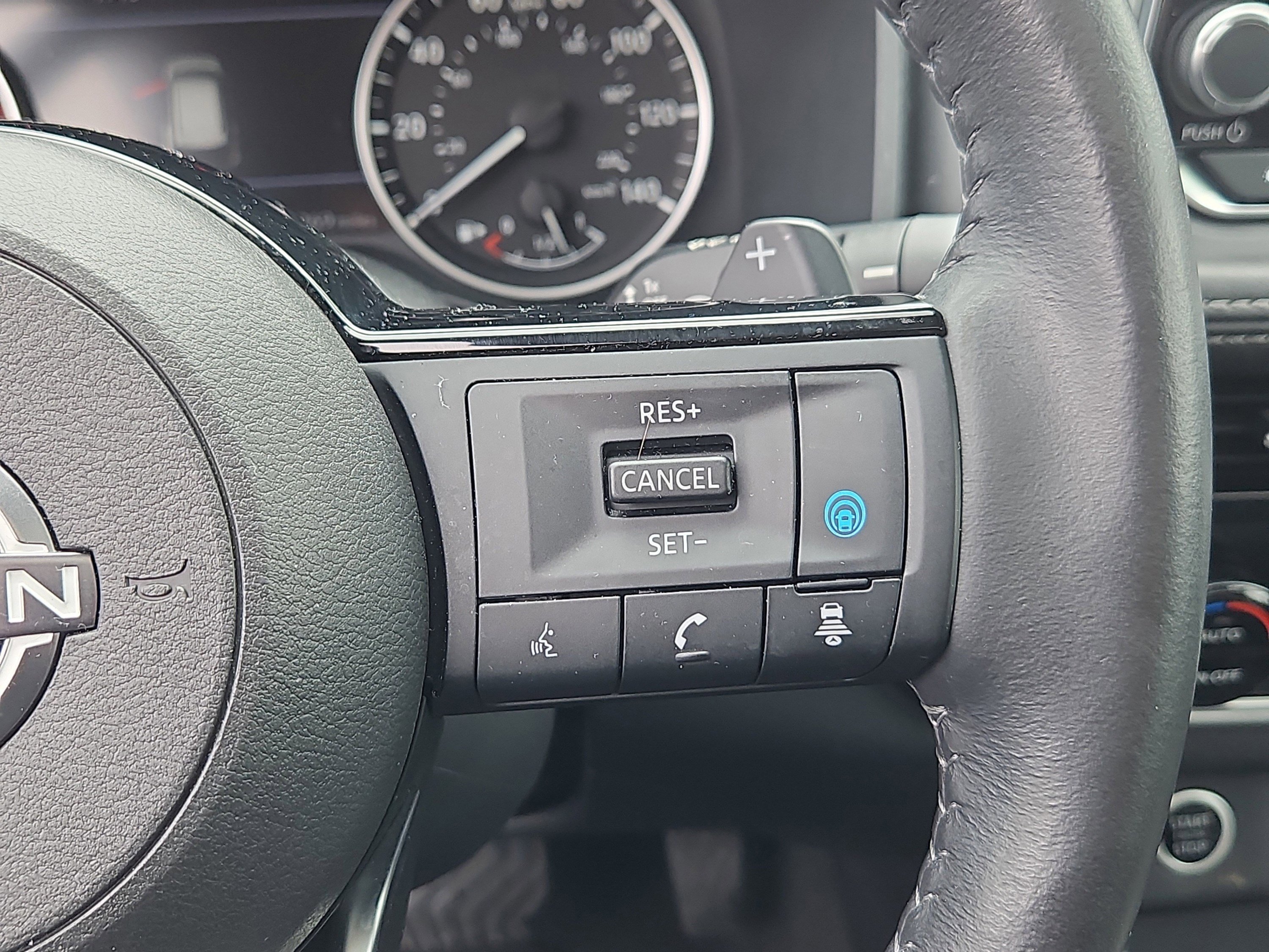 Used 2022 Nissan Rogue SV w/ SV Premium Package image 19