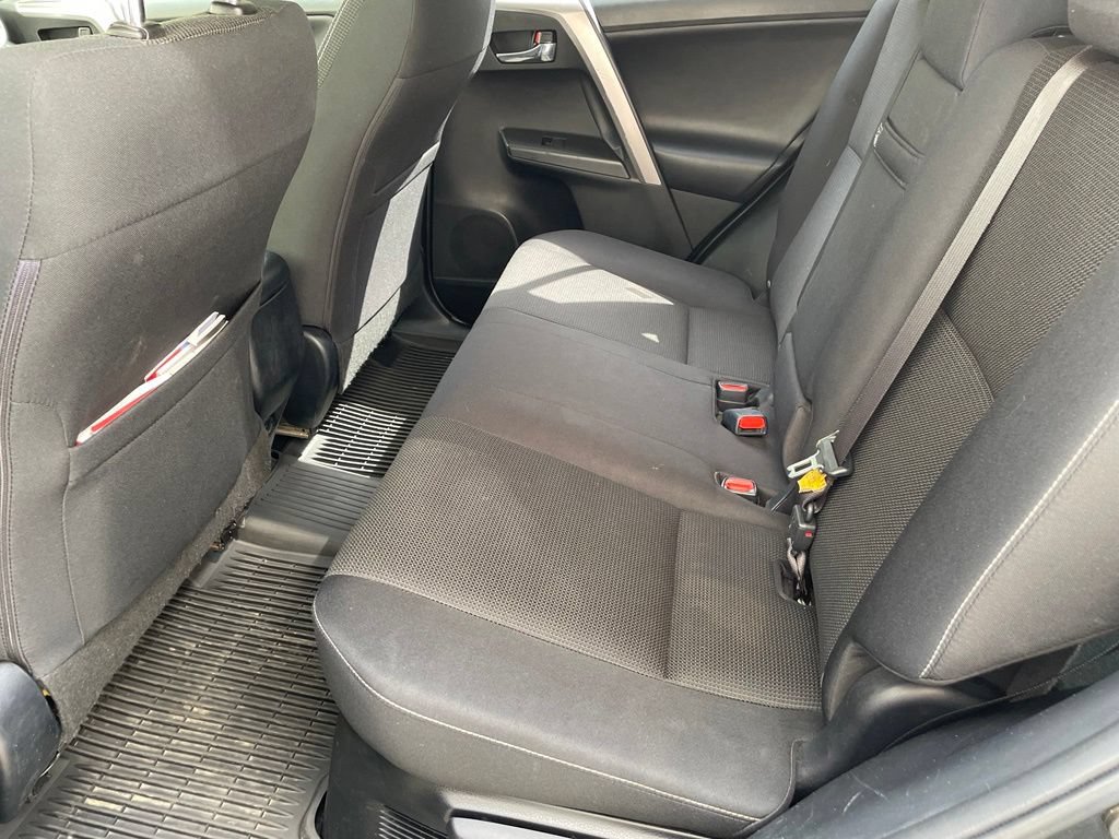 Used 2016 Toyota RAV4 XLE AWD/4WD image 11