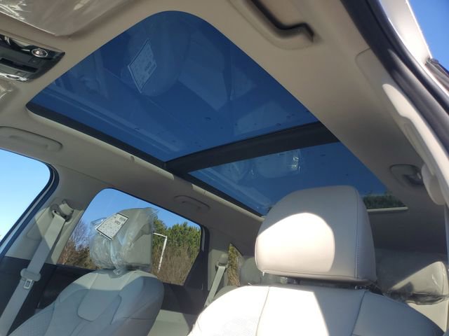 New 2026 Kia Sorento S w/ S Panoramic Sunroof Package FWD image 15