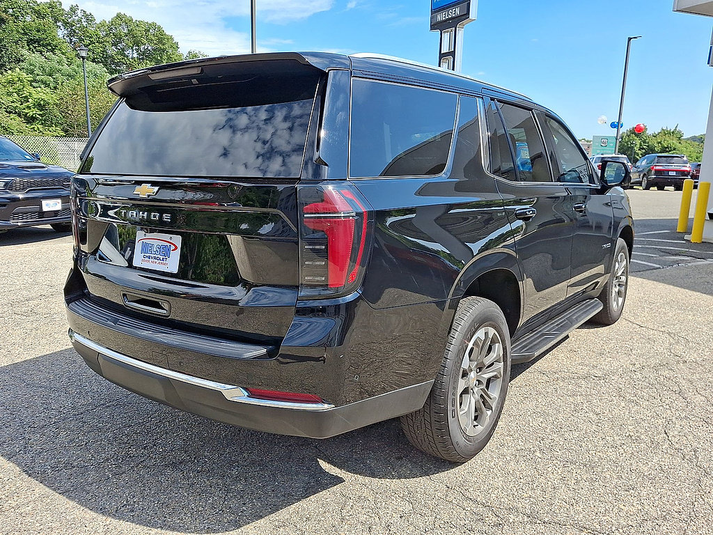 Certified 2025 Chevrolet Tahoe LS AWD/4WD image 24