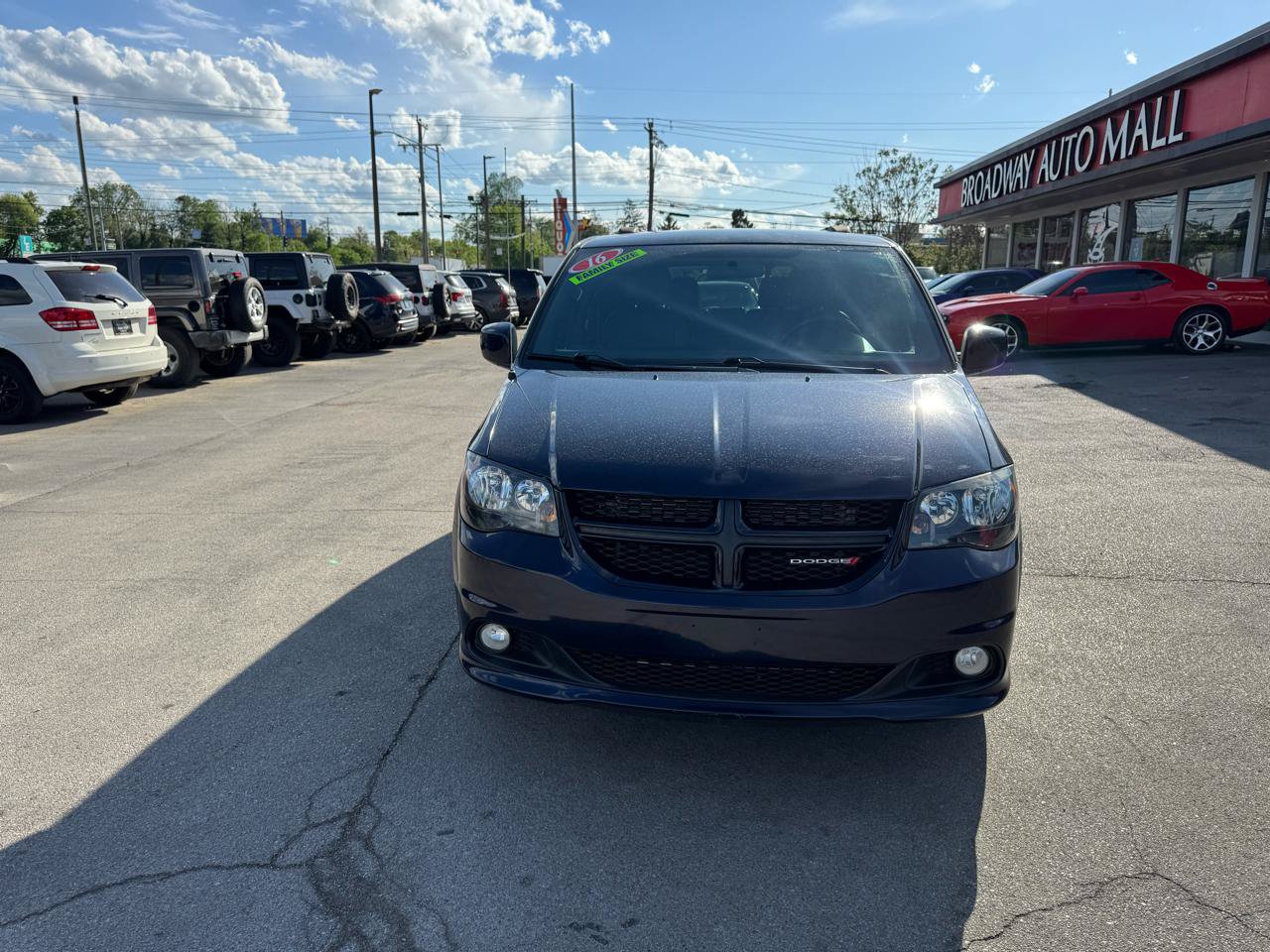 Used 2016 Dodge Grand Caravan R/T FWD image 8