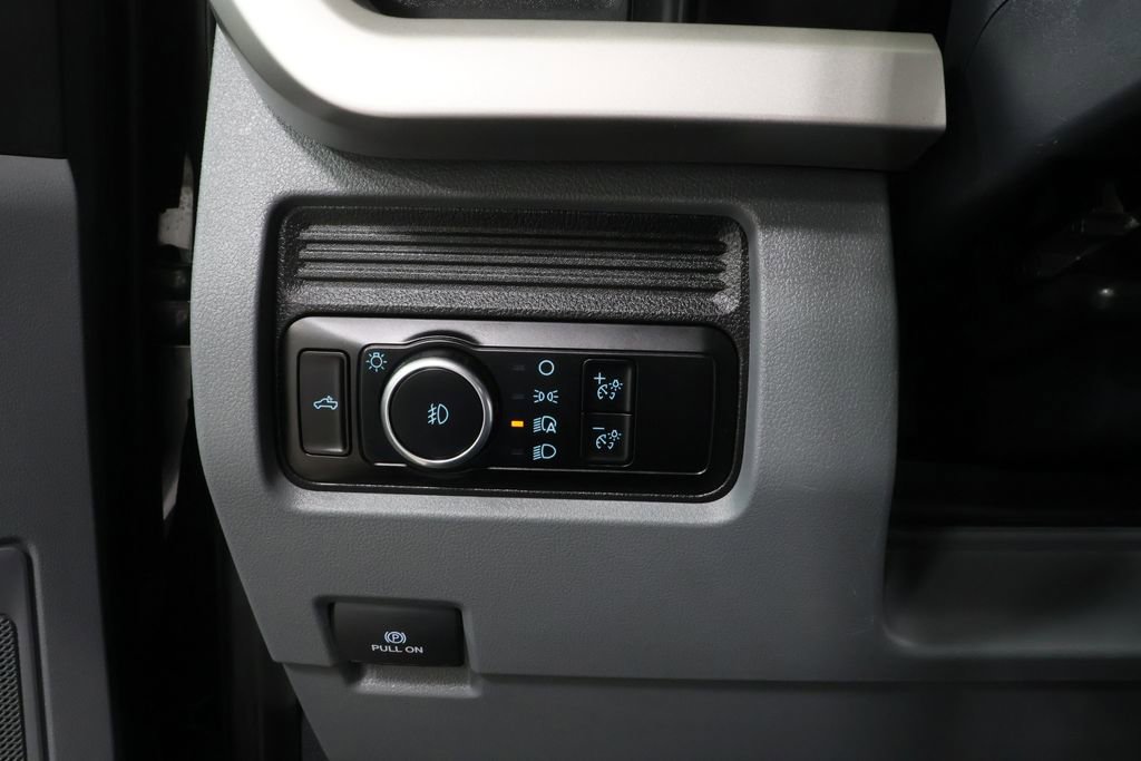 Used 2023 Ford F250 XLT image 18