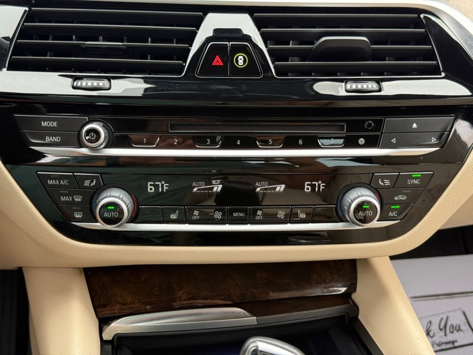 Used 2019 BMW 530e xDrive w/ Convenience Package AWD/4WD image 17