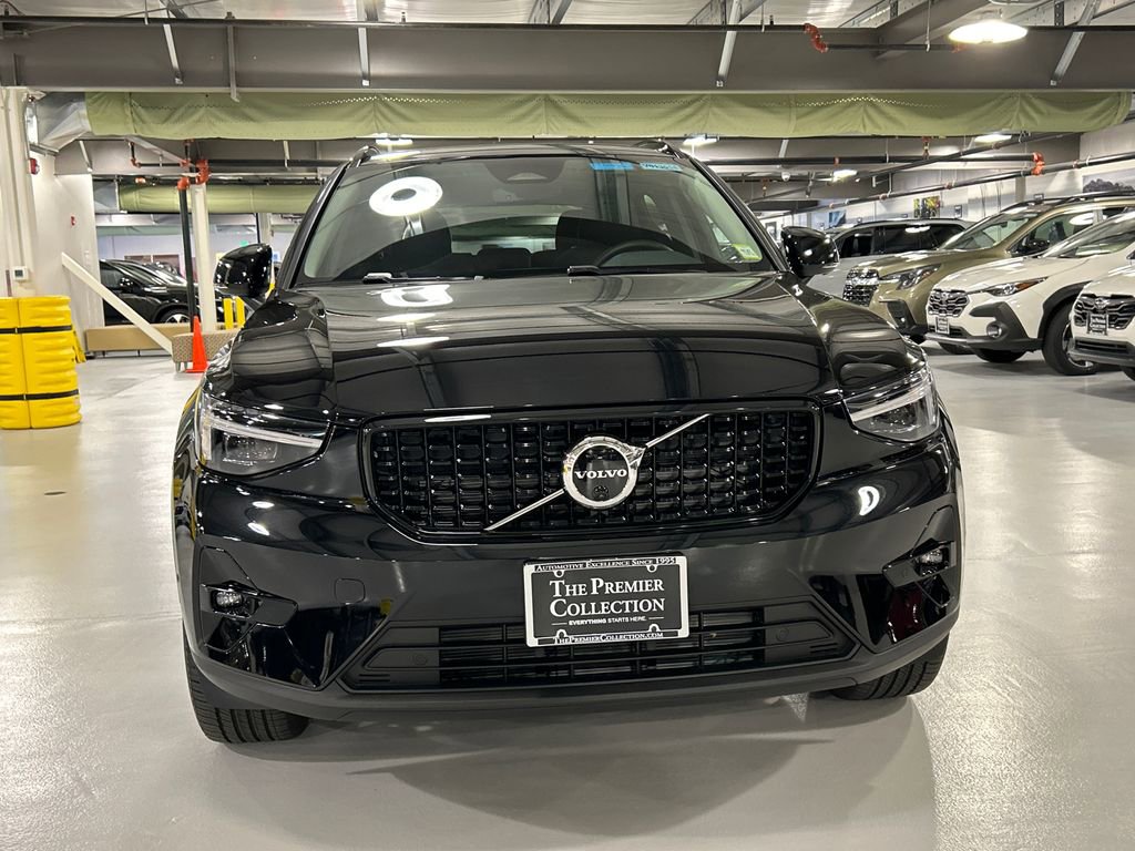 New 2026 Volvo XC40 B5 Plus w/ Climate Package AWD/4WD image 6