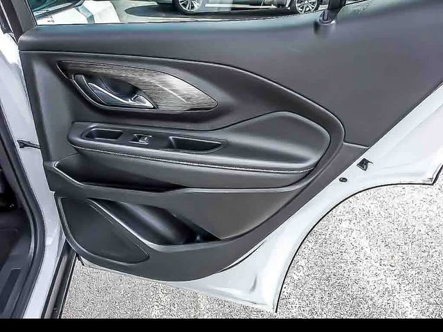 Certified 2024 GMC Terrain SLT FWD image 28