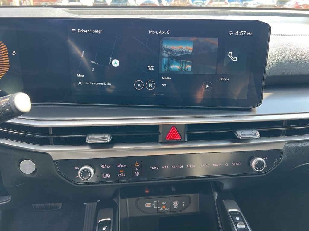 Used 2024 Kia Sorento S image 20