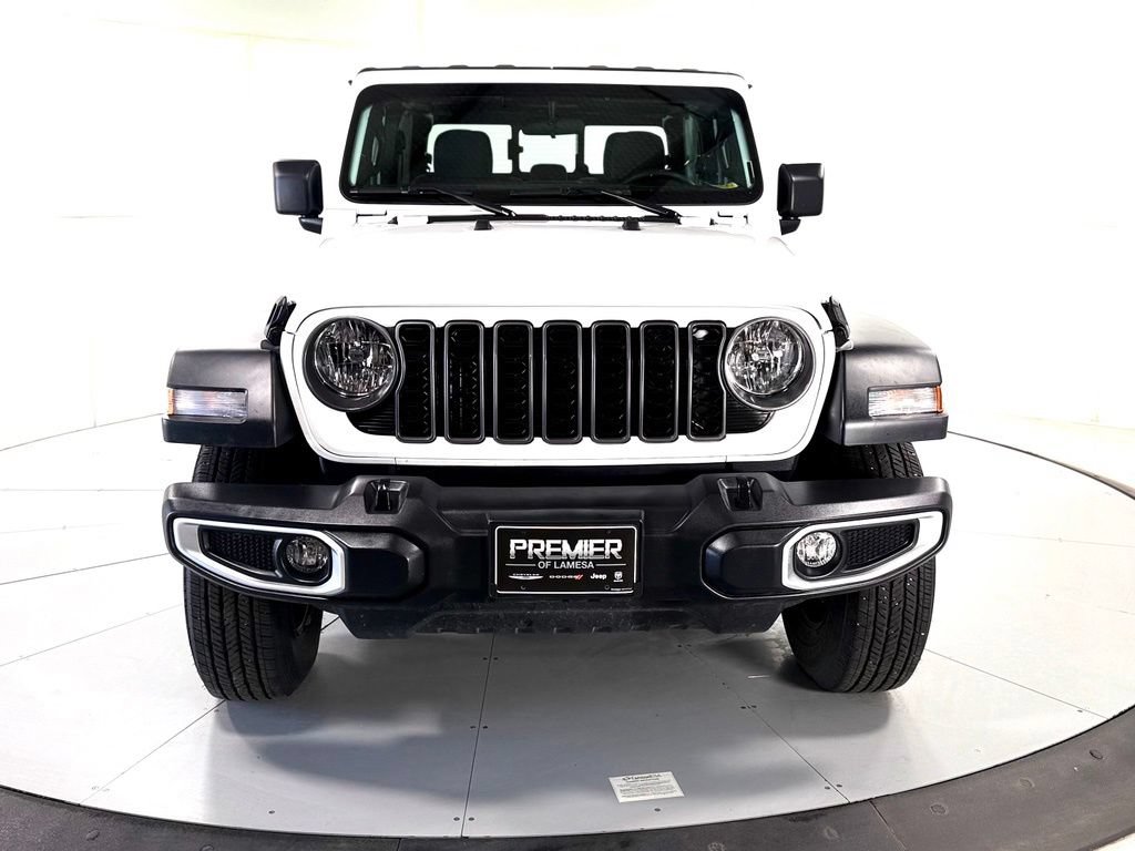 Used 2025 Jeep Gladiator Sport AWD/4WD image 10