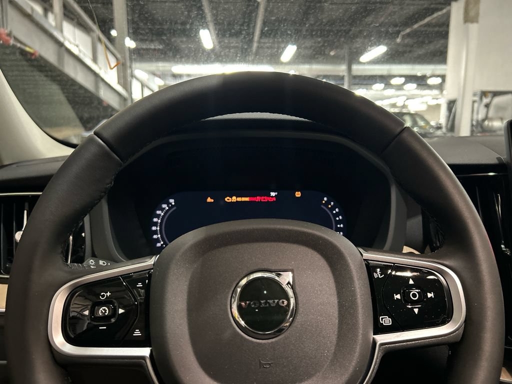 New 2026 Volvo XC60 B5 Plus w/ Climate Package AWD/4WD image 12
