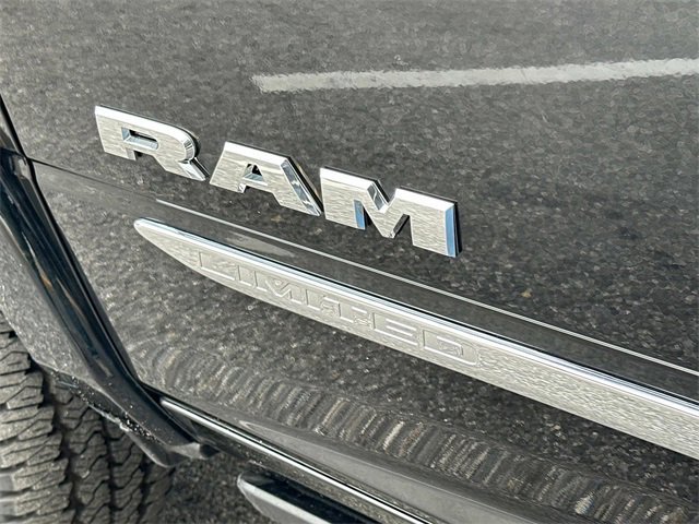 New 2025 RAM 2500 Limited image 32
